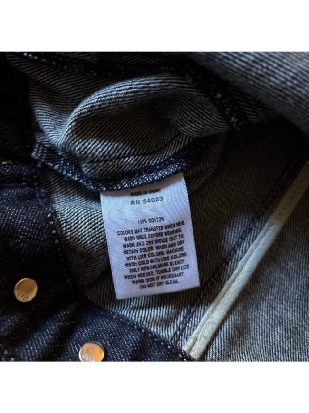 Gap 1969 Dark Denim Trucker Jacket Size Small Fitted See Measurements - Picture 7 of 7